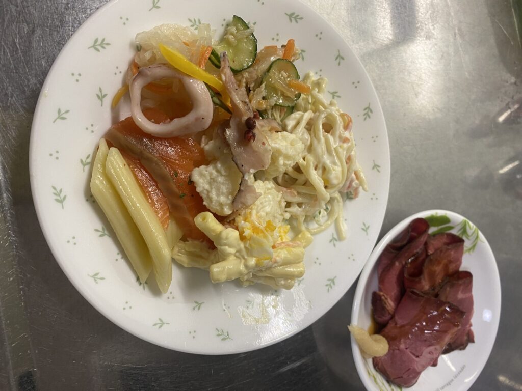 クリスマスのサラダの画像