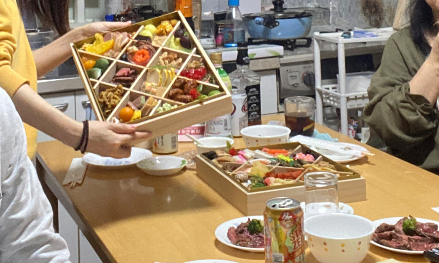 2024お正月のおせち料理の画像